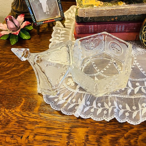 VTG Indiana Tiara Hexagonal Eagle Stars Colonial Candy Dish & Lid - Picture 3 of 6